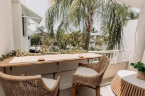 Headlands Beachside Retreat - 50 metres to beach